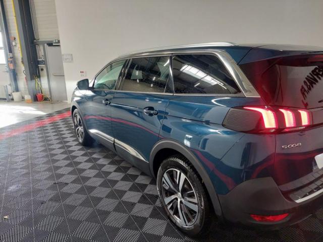Peugeot 5008 image 7