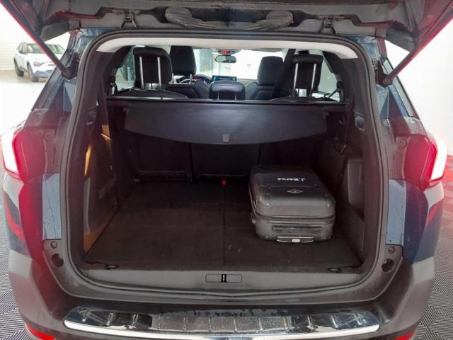Peugeot 5008 image 9