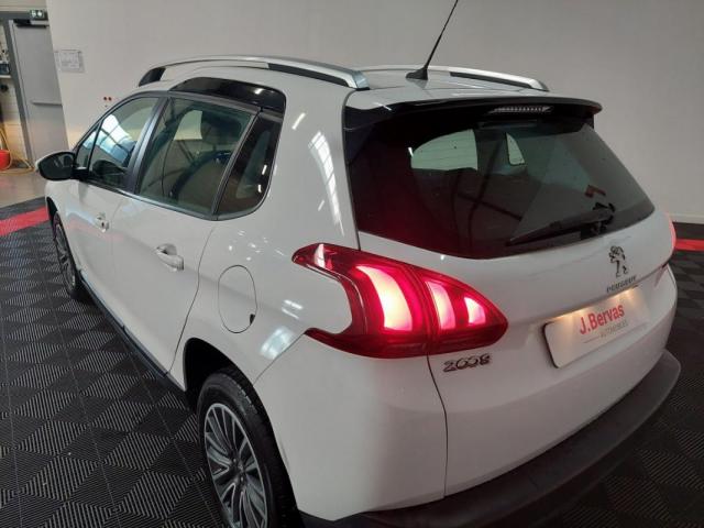 Peugeot 2008 image 7