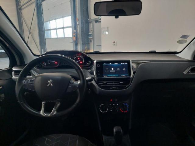 Peugeot 2008 image 1