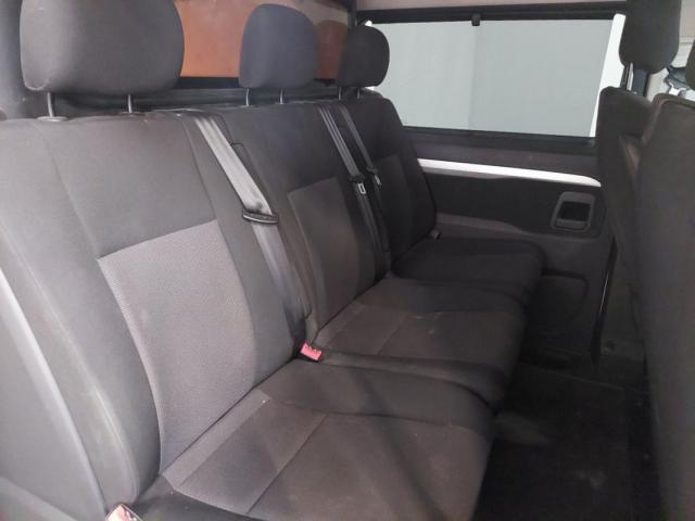 Citroen Jumpy image 8