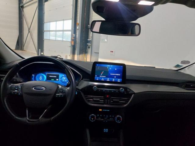 Ford Kuga image 4