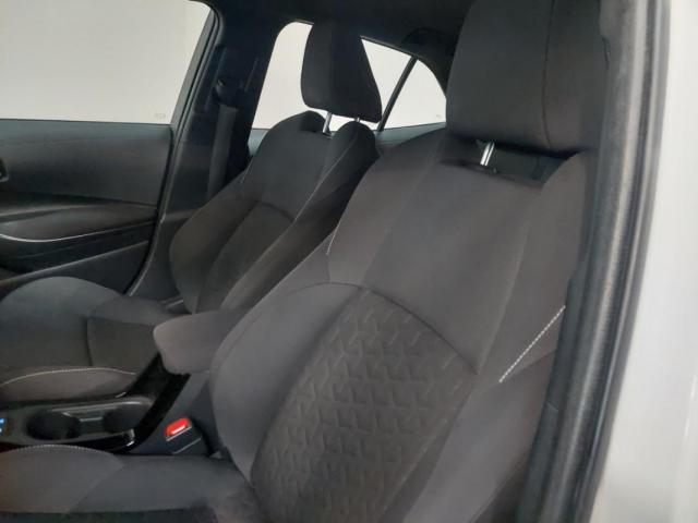 Toyota Corolla image 8
