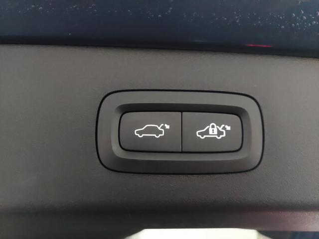 Lynk & Co 01 image 2