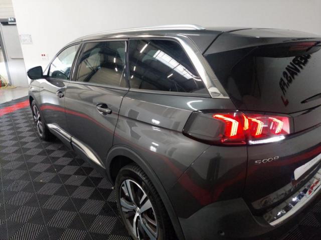 Peugeot 5008 image 5
