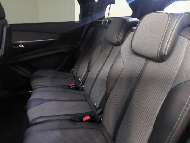 Peugeot 5008 image 6