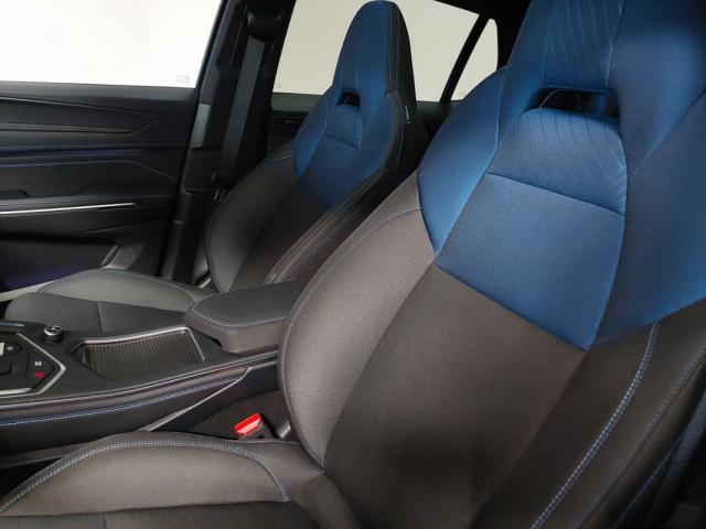 Lynk & Co 01 image 8