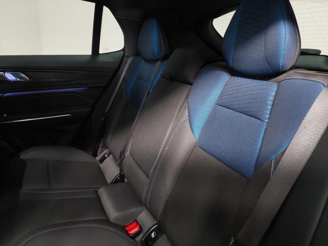 Lynk & Co 01 image 1