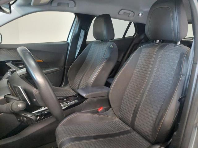 Peugeot 2008 image 3