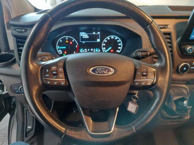 Ford Transit Custom Kombi image 1