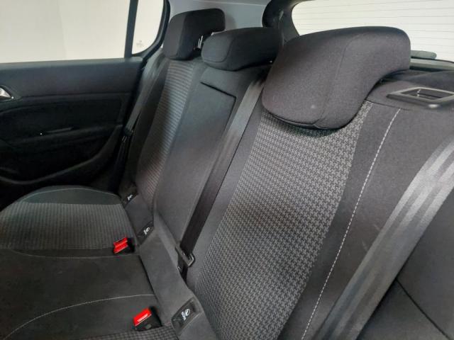 Peugeot 308 image 5