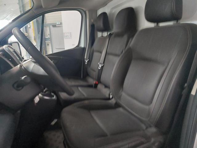 Renault Trafic image 2