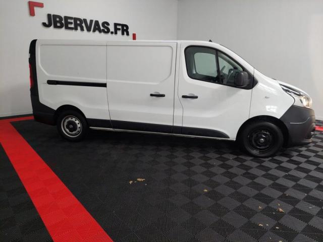 Nissan Nv300 image 6