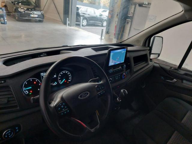 Ford Transit Custom image 2