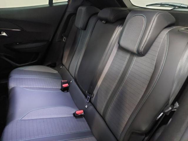 Peugeot 2008 image 6