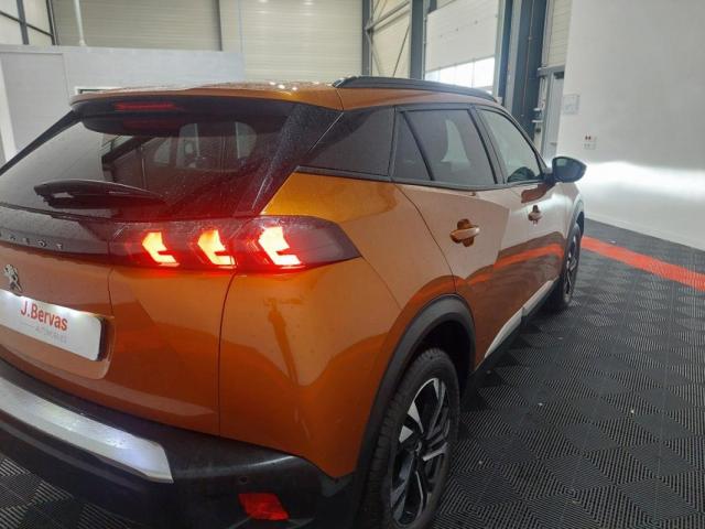 Peugeot 2008 image 8