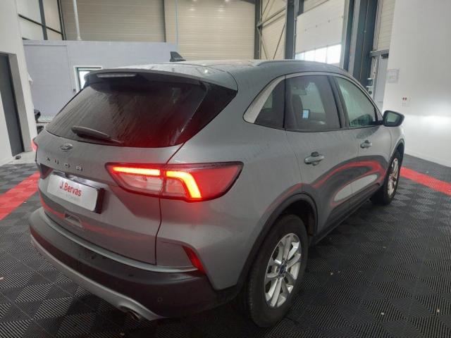 Ford Kuga image 5