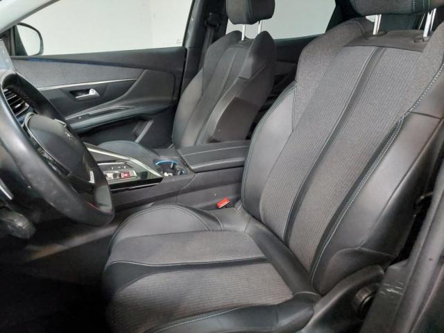 Peugeot 3008 image 3