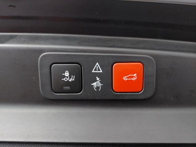 Peugeot 5008 image 1