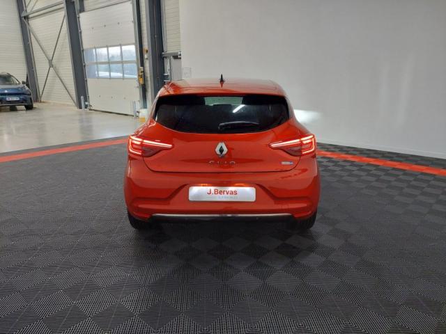 Renault Clio image 8