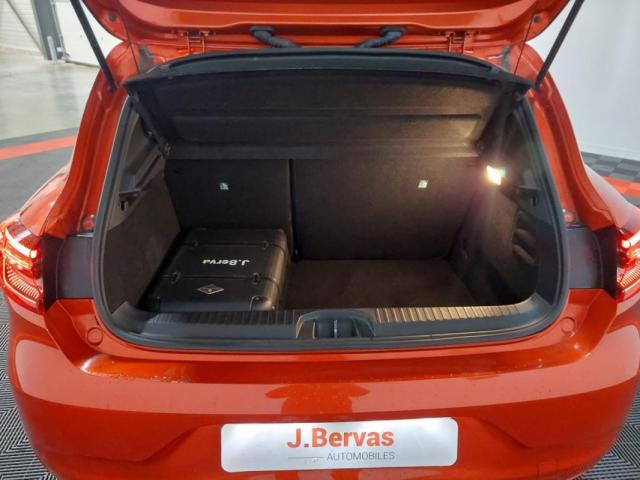 Renault Clio image 2