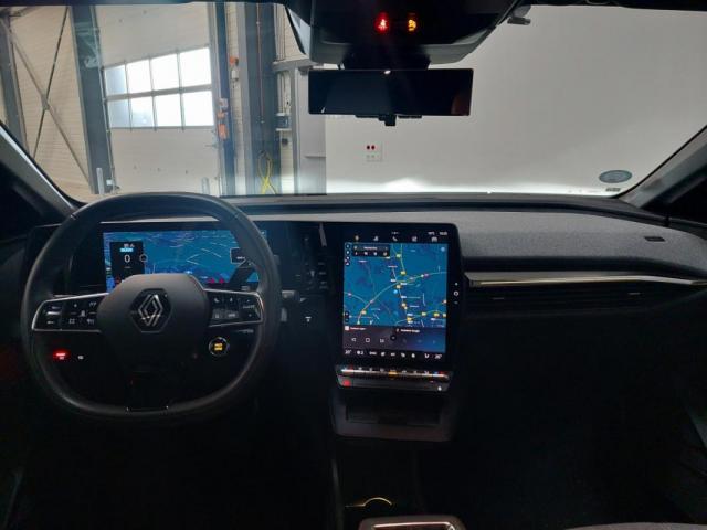 Renault Mégane E-Tech image 3