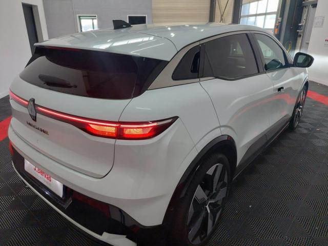 Renault Mégane E-Tech image 1