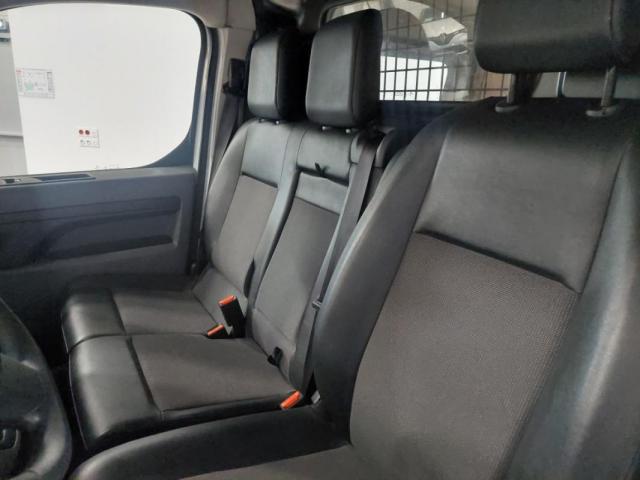 Peugeot Expert image 1