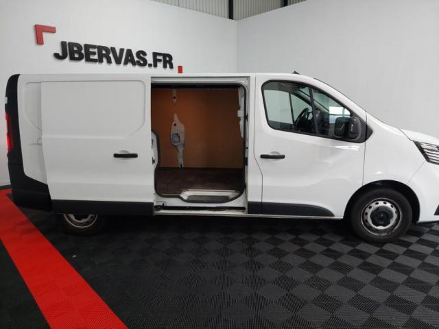 Renault Trafic image 3