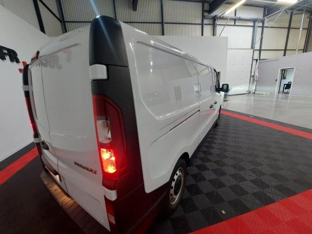 Renault Trafic image 8