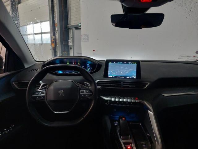 Peugeot 3008 image 2