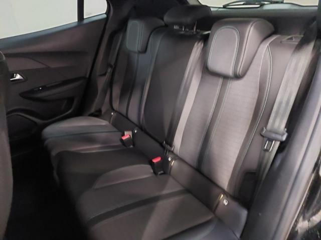 Peugeot 2008 image 3