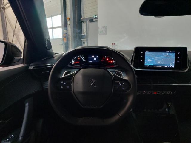 Peugeot 2008 image 2