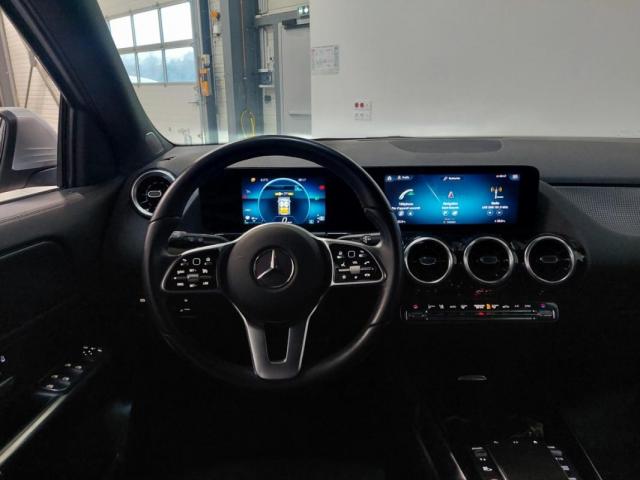 Mercedes Benz Gla image 8