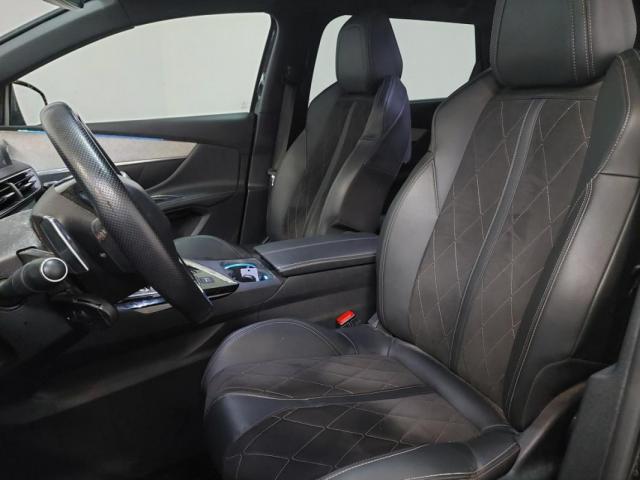 Peugeot 5008 image 2