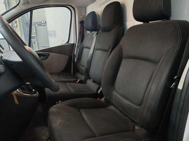 Renault Trafic image 8