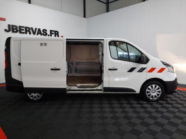 Renault Trafic image 9