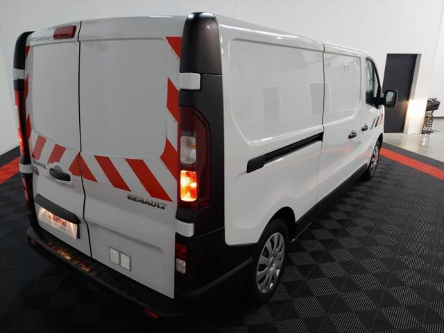 Renault Trafic image 4
