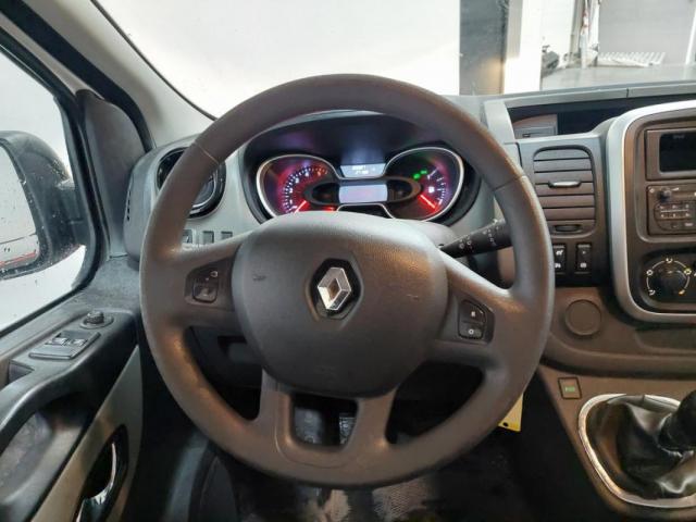Renault Trafic image 3