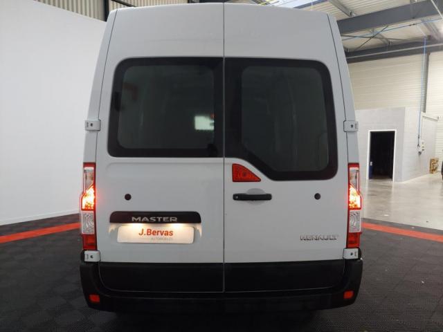 Renault Master image 1