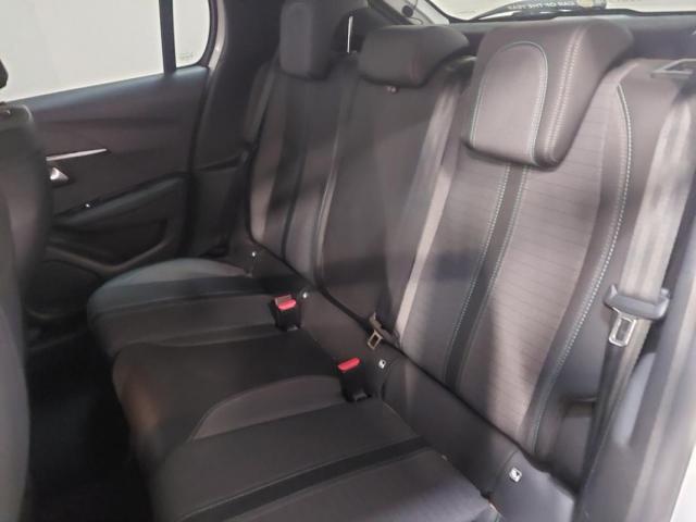Peugeot 208 image 6