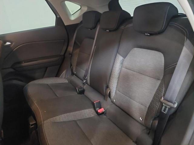 Renault Captur image 9