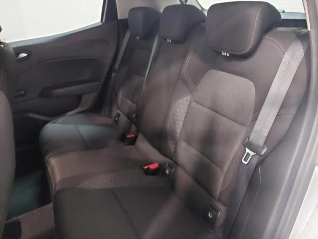 Renault Clio image 9