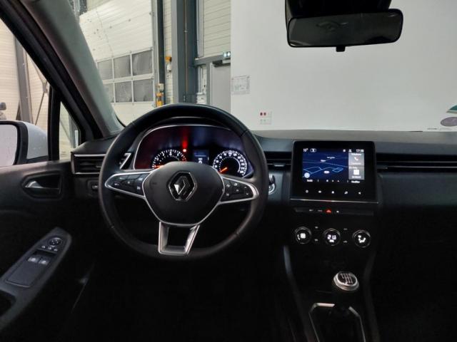 Renault Clio image 8