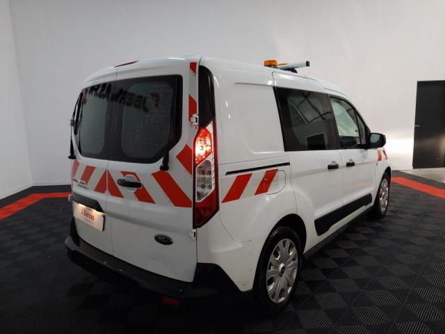 Ford Transit Connect image 8