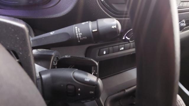 Citroen Jumpy image 7