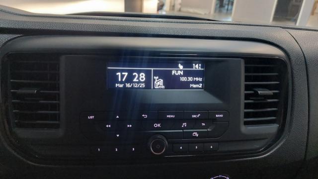 Citroen Jumpy image 1