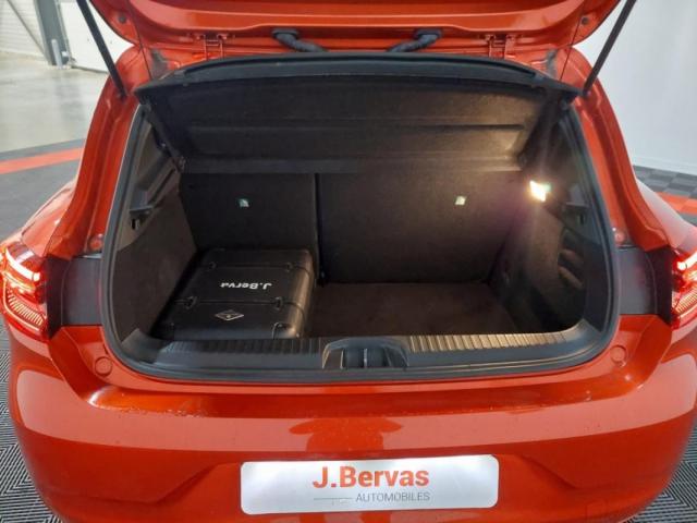 Renault Clio image 8