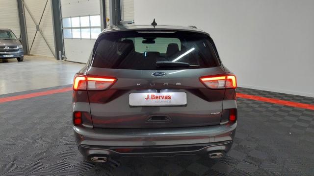 Ford Kuga image 8