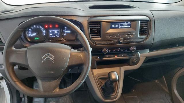 Citroen Jumpy image 9